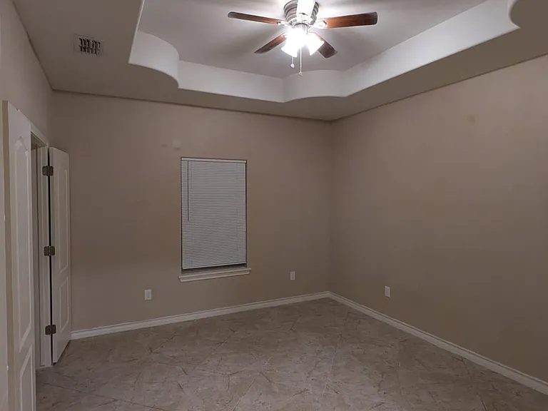 2227 US Highway 281 #A3 — Photo 15