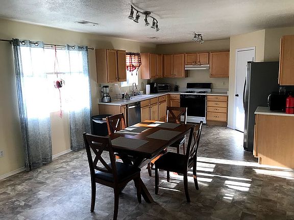 5th image of 509 De Soto St SE
