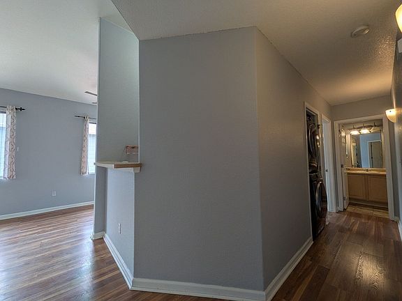 5th image of 1049 S Walden Way APT 259