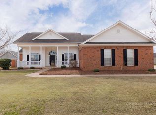 213 Castlebury Cir, Kathleen, GA 31047