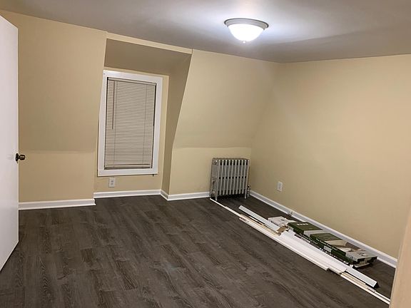 5th image of 25-27 Washington St #3