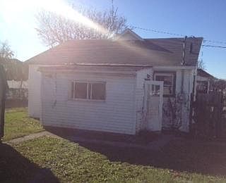 2nd image of 701 S Downing St