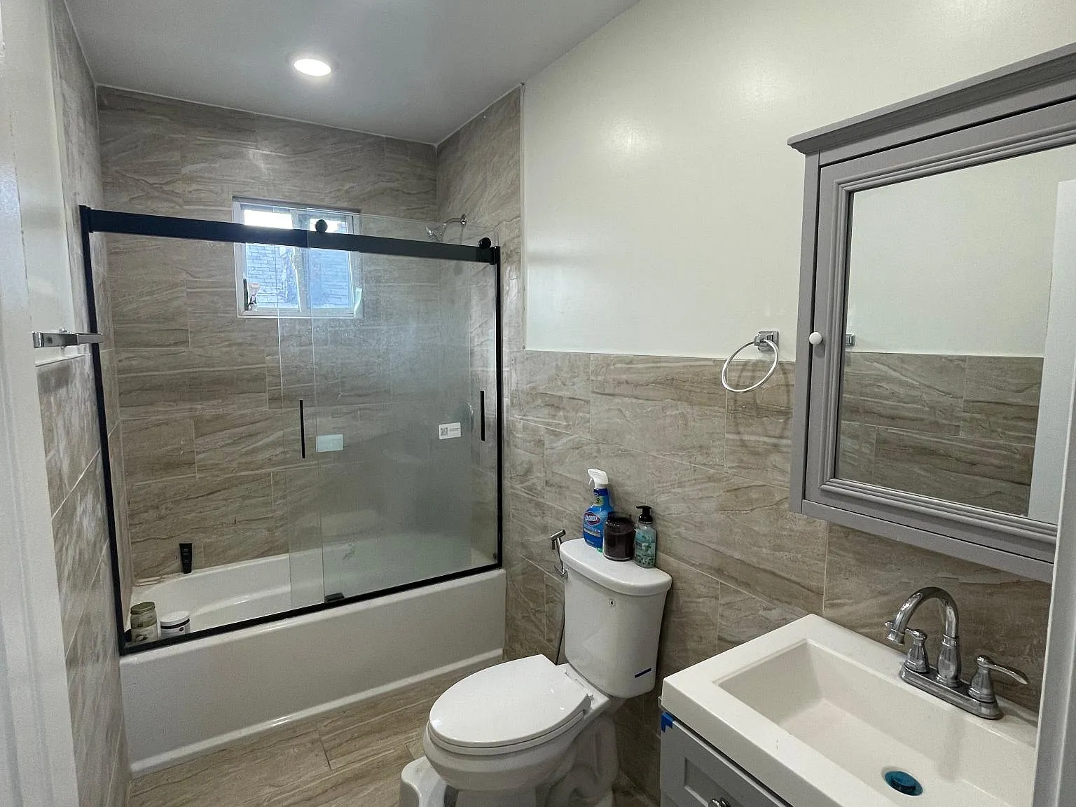 3092 Goodson St — Photo 4