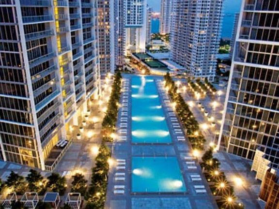 5th image of 485 Brickell Ave #30