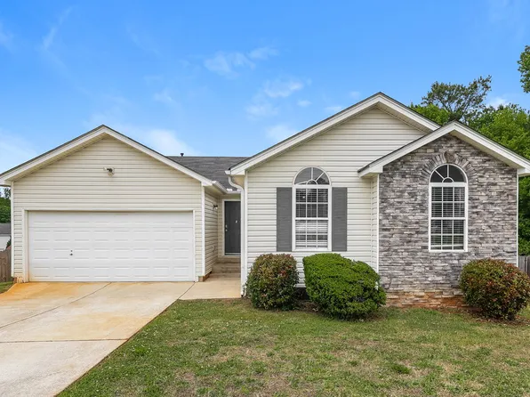 714 Cherry Branch Cir, Fairburn, GA 30213
