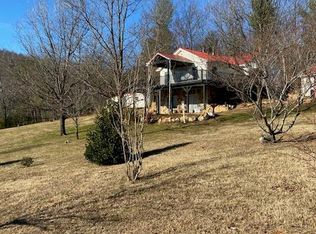 672 Branch Ln, Woolwine, VA 24185