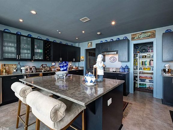 5th image of 300 E 3rd St APT 1405