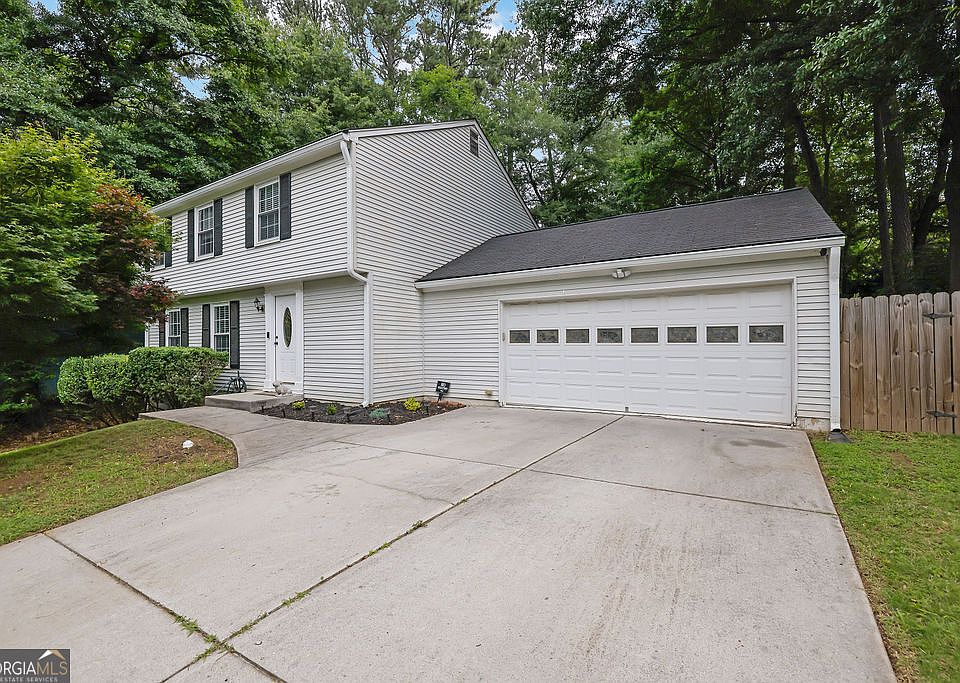 1st image of 9665 N Pond Cir