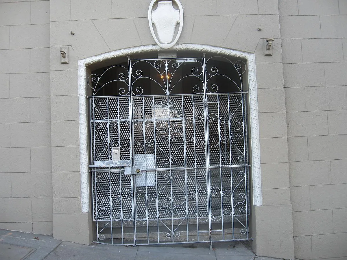 1 bed, 930 sqft, $4,000 — Photo 2