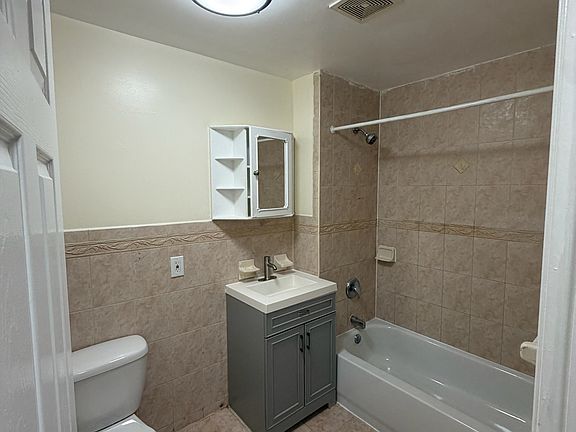4th image of 771 Fountain Ave Floor 2