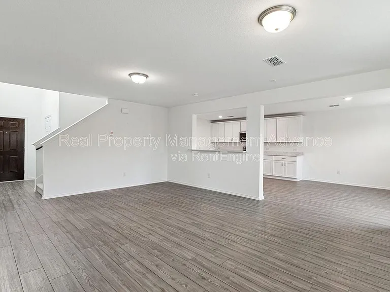 846 Breakwater Dr — Photo 5