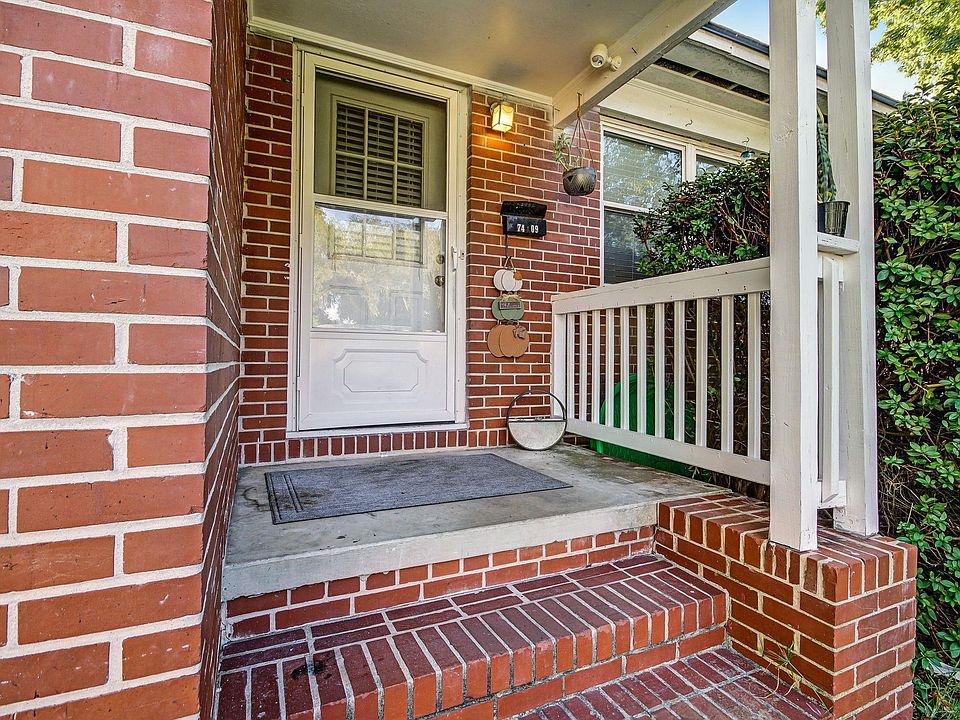 1st image of 7409 Pineville Dr