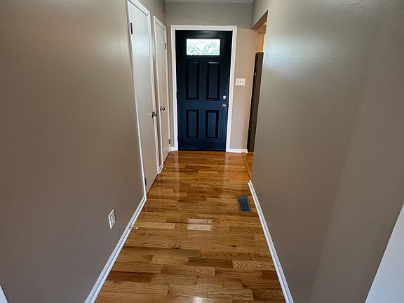 5th image of 507 Kitchens South Rd