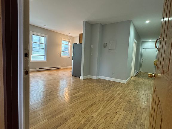 2nd image of 5 Sutton St APT 3A