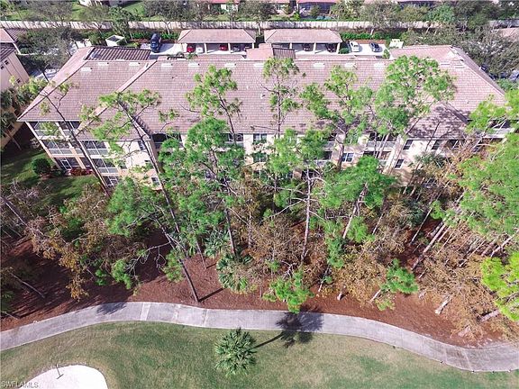 2nd image of 8259 Parkstone Pl #8-302