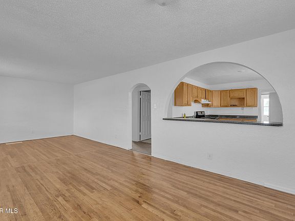 5th image of 3304 Tyler Ave