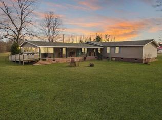 131 Marchant Ln, Harleyville, SC 29448