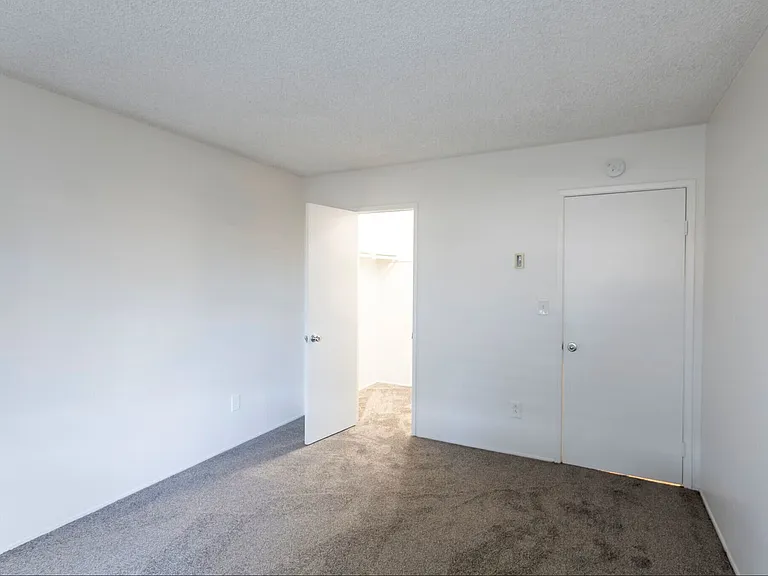 Greentree Apartments — Photo 35