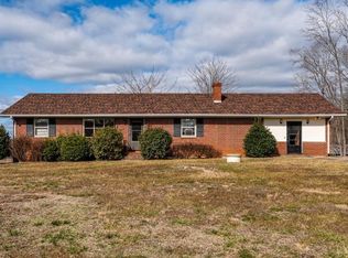 2389 Horseshoe Rd, Appomattox, VA 24522