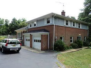 106 Viewmont Ct — Photo 2