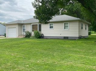 603 11th St, Brewster, MN 56119