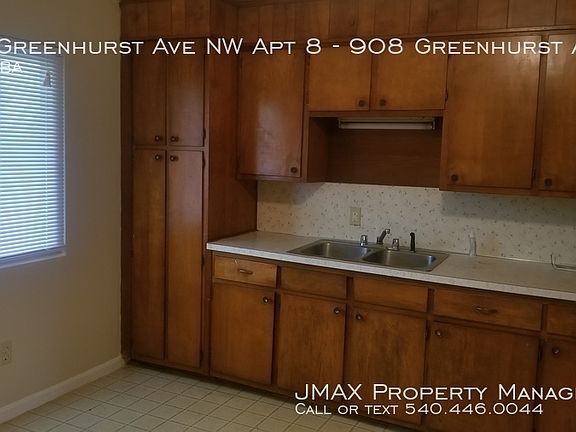 3rd image of 908 Greenhurst Ave NW APT 8
