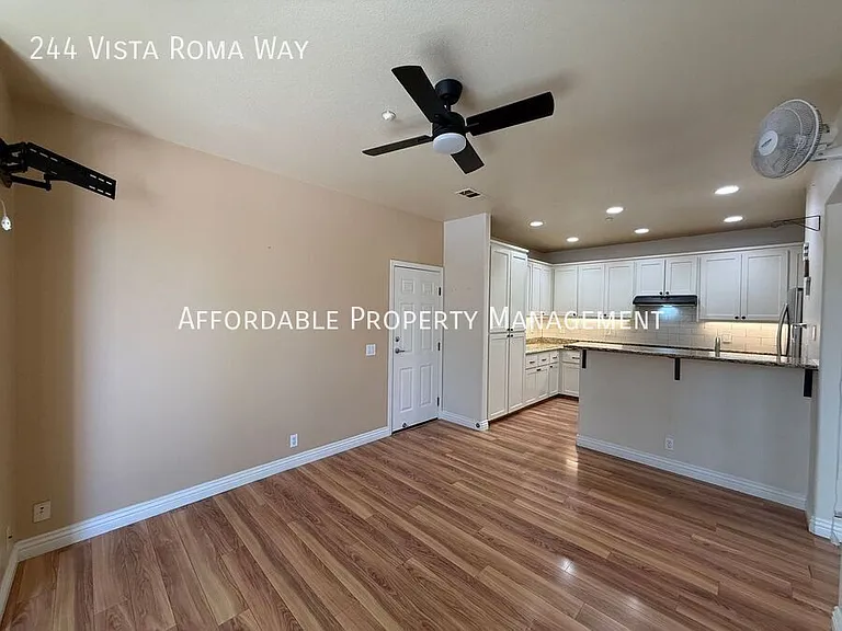 244 Vista Roma Way — Photo 7