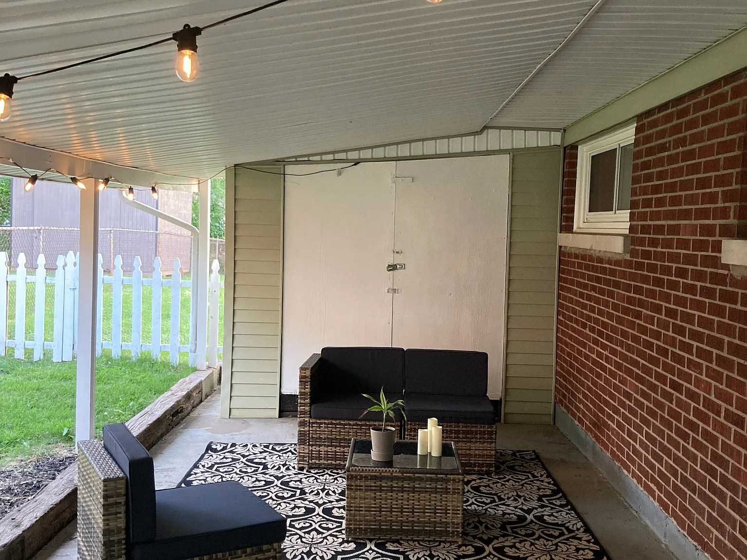 3 bed, 975 sqft, $1,625 — Photo 2