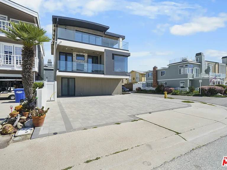 1500 Ocean Dr — Photo 4