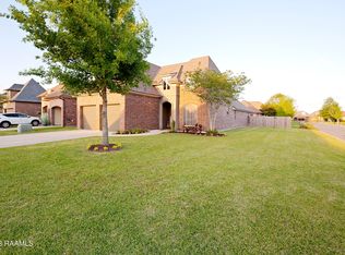 307 Old Cypress Dr, Broussard, LA 70518