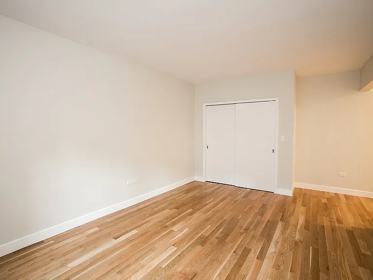 364 W 18th St #3M — Photo 3