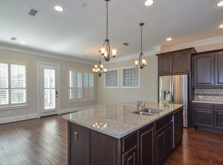 1110 Oakwood Pass Ct, Houston, TX 77043