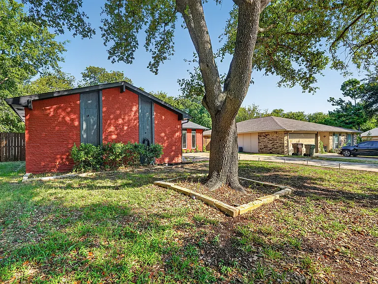 3486 Chelsea Ln — Photo 9