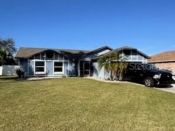 32 NE 13th Pl, Cape Coral, FL 33909