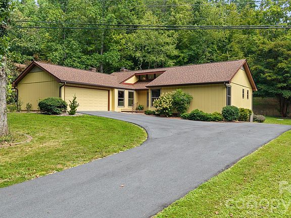 4th image of 63 Pinecroft Rd