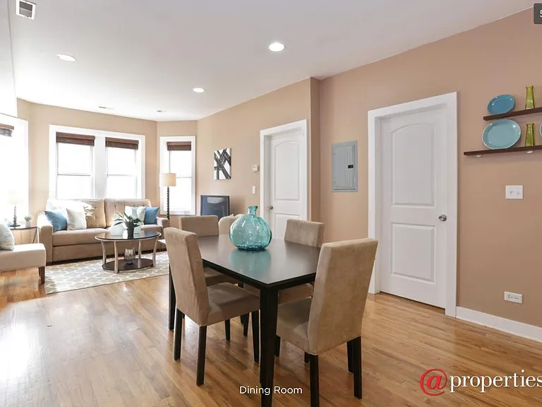 1430 N Maplewood Ave #302 — Photo 4