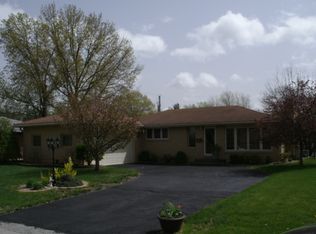 1219 Royal Rd, Quincy, IL 62301