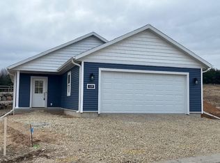 1228 Tivoli Cir, Oregon, WI