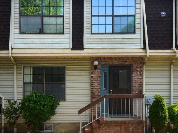 202 Hidden Village Dr