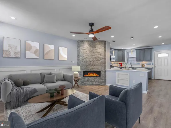 1800 Webster St, Philadelphia, PA 19146