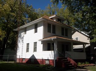 1014 Johnson St, Carlinville, IL 62626