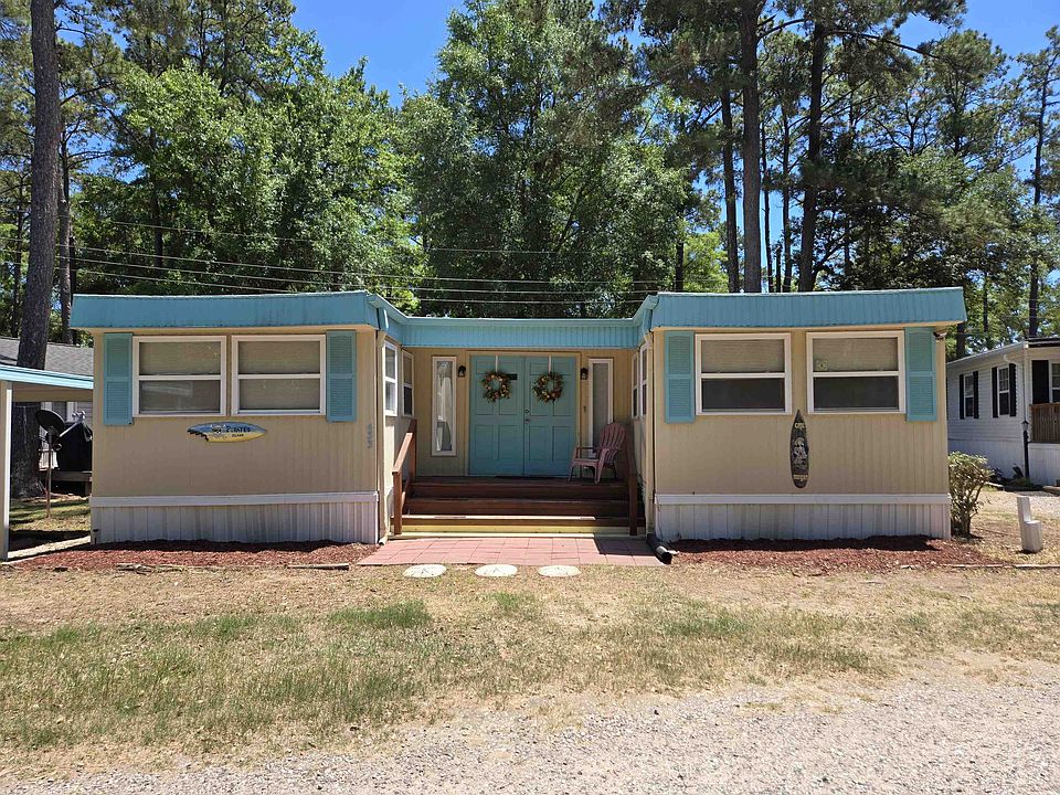 1st image of 433 E Banks Dr.
