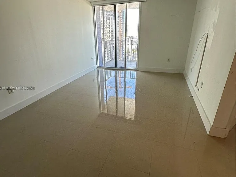 800 N Miami Ave #L-07 — Photo 7