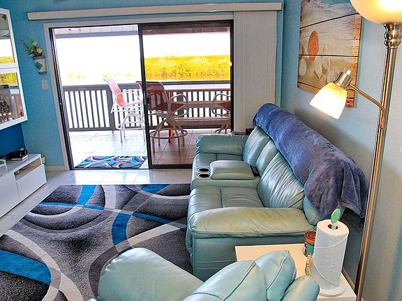 4th image of 809 Bahia Del Sol Dr #74