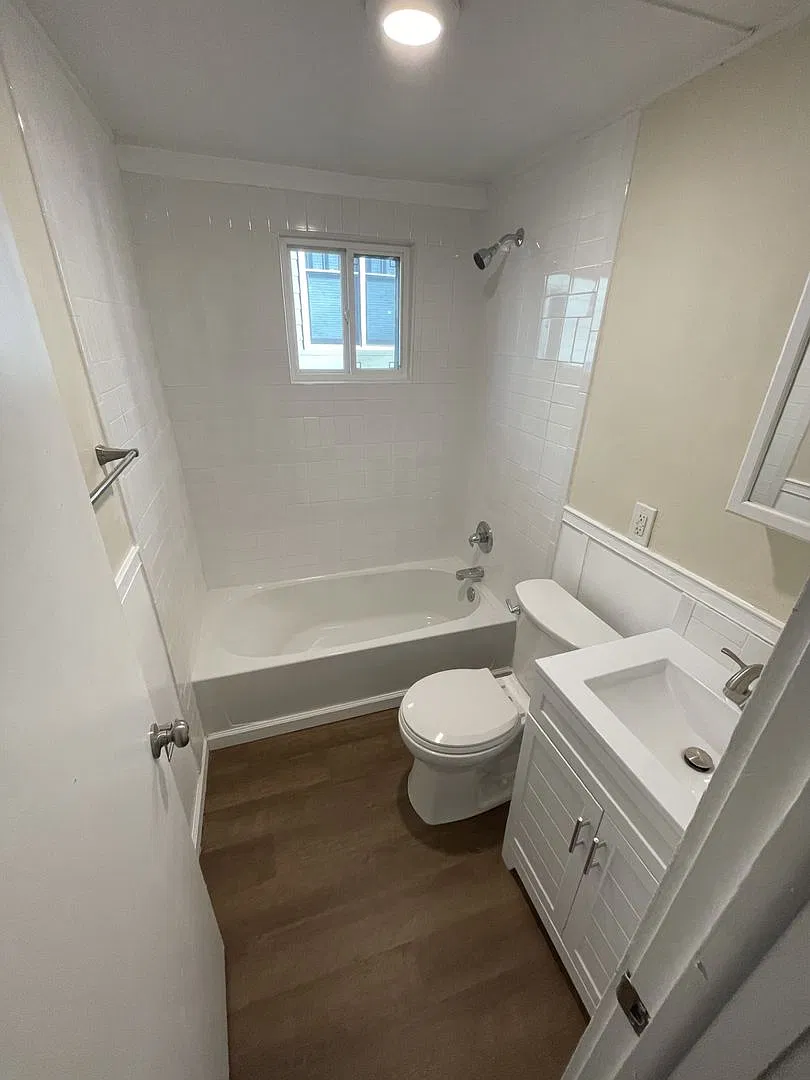 1 Bedroom 1 Bathroom — Photo 3