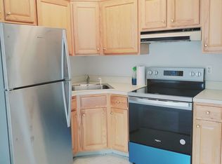 27 Oak St #11, Stamford, CT 06905