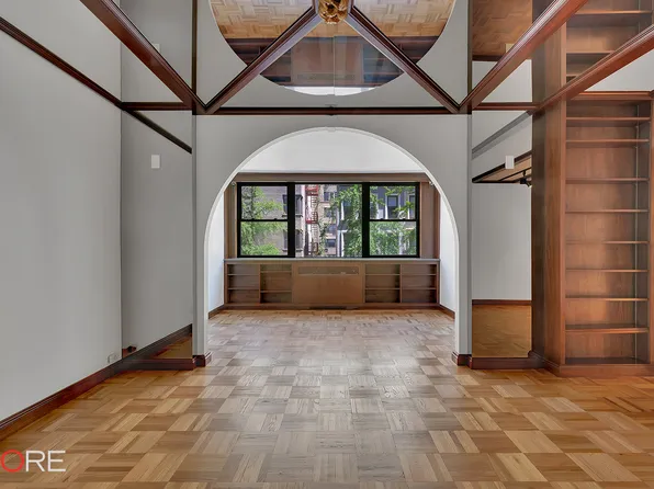 420 East 51st Street image 1 of 10