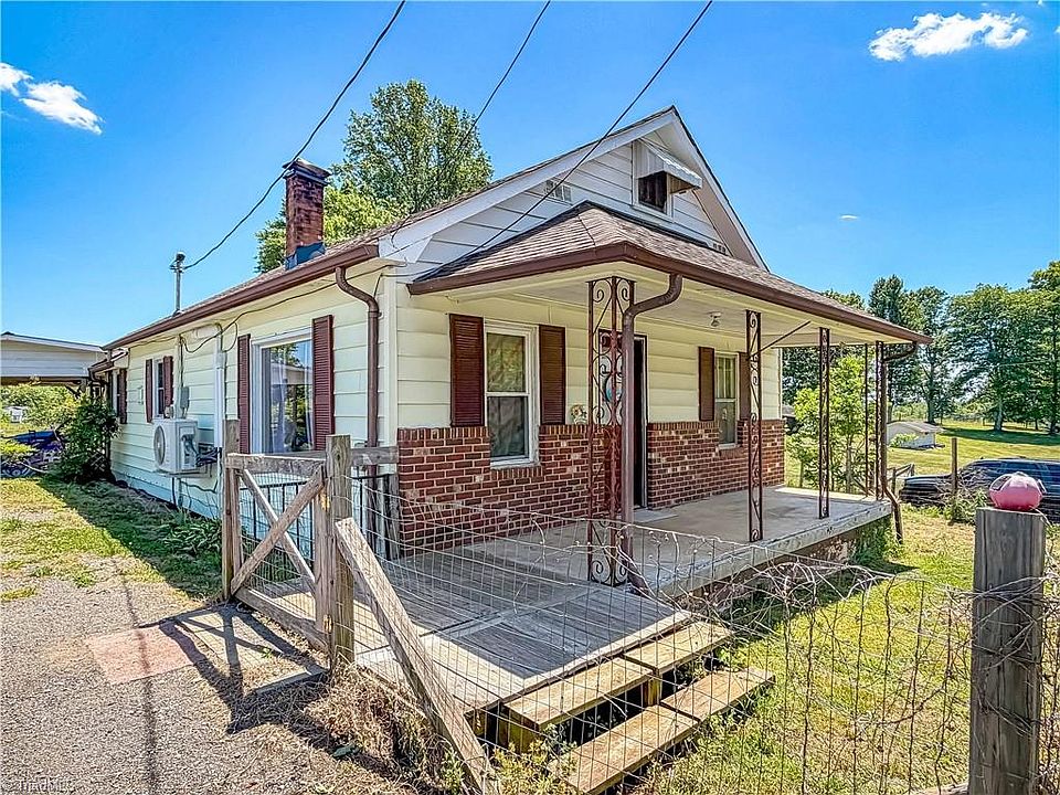 1st image of 147 Handy Walker St