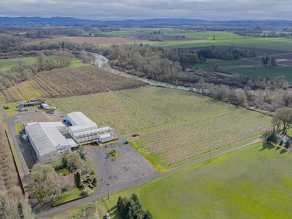 4th image of 23301 SW McKibben Rd