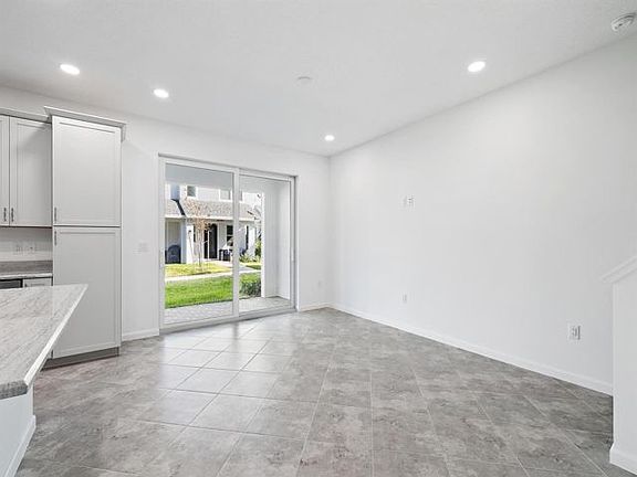 2nd image of 16377 Biltmore Lndg